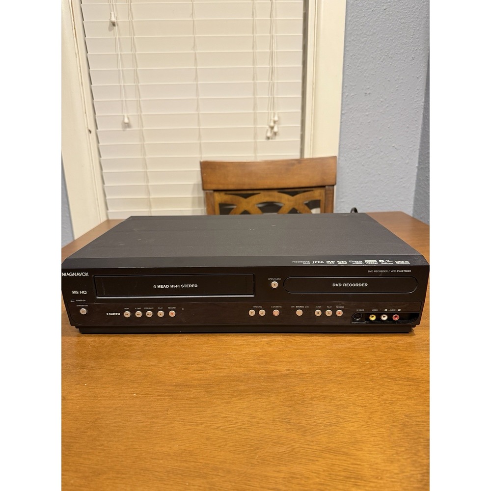 Magnavox ZV427MG9 VCR/DVD Combo Recorder Player Recorder PARTS/Repair Powers On